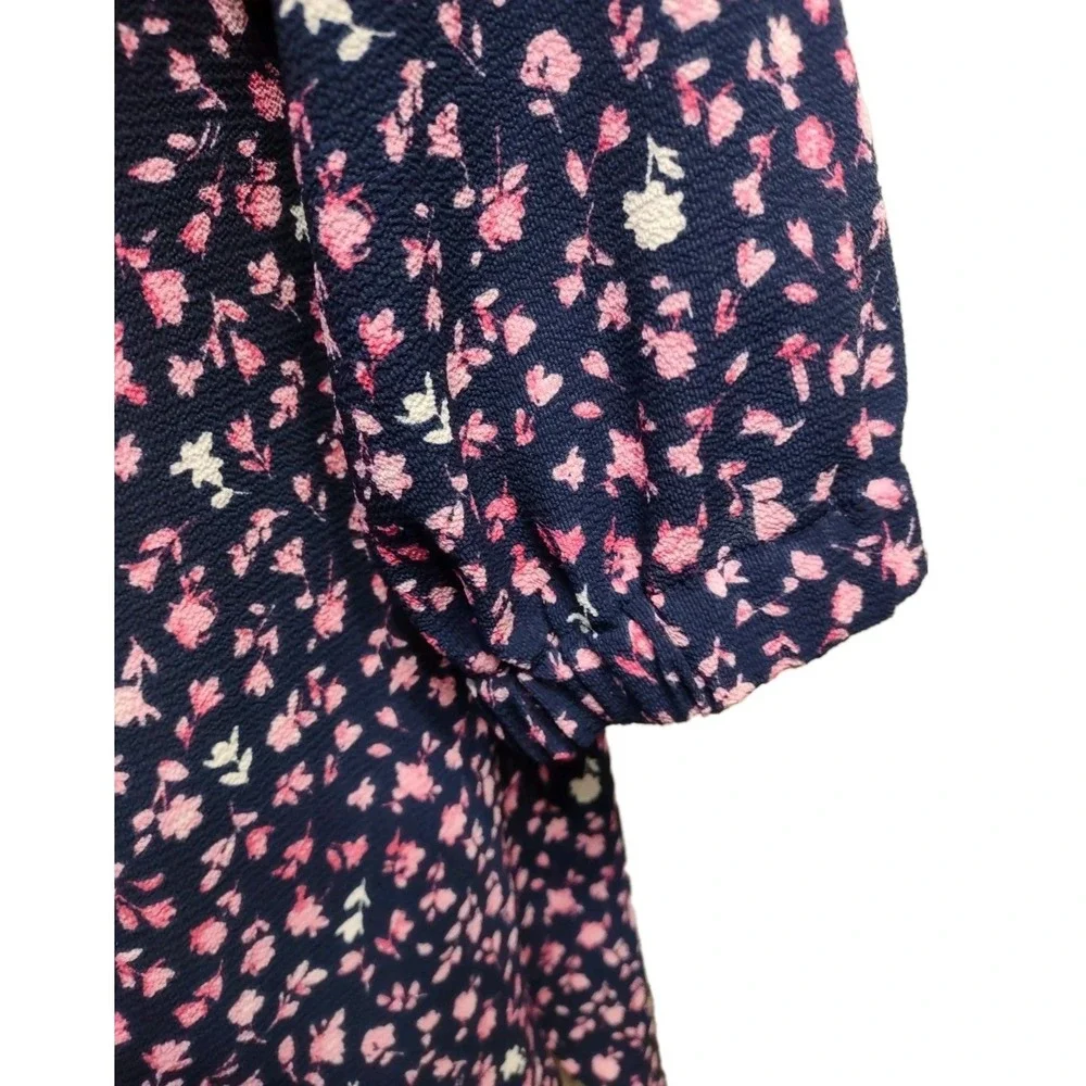 Michael Kors Blouse Women's Size L Short Sleeve Elastic Collar Navy Blue Floral